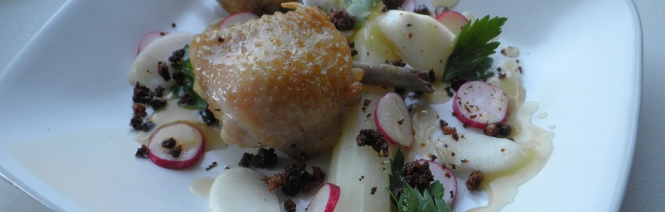 Høns i asparges fra det nye nordiske køkken