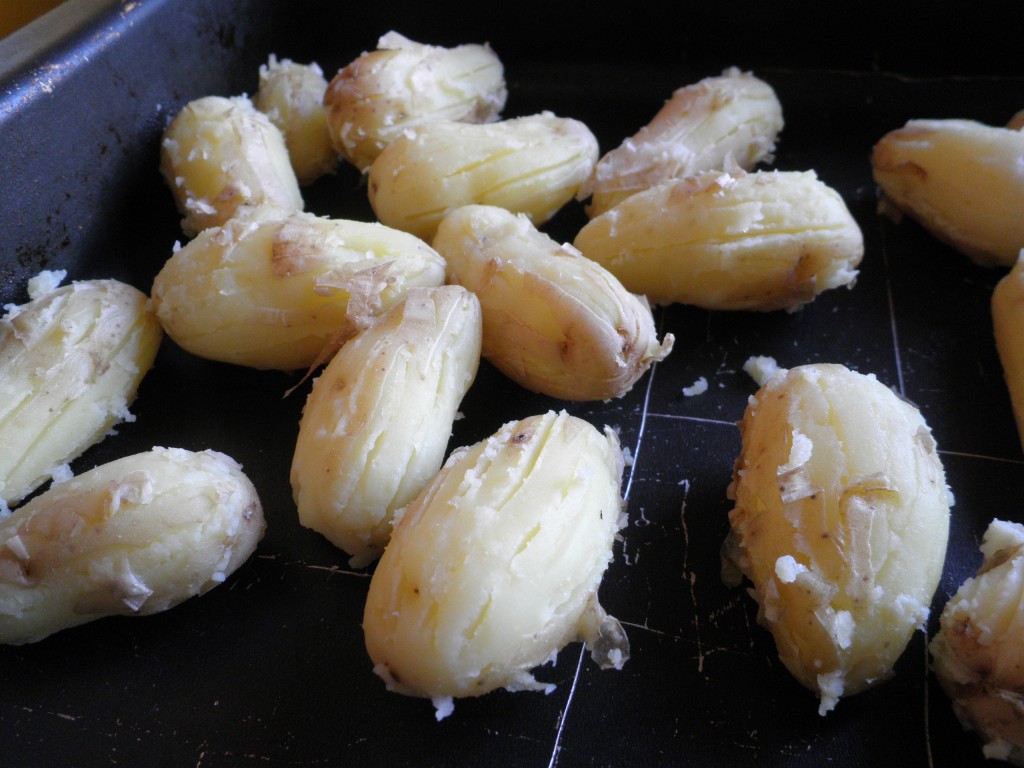 tilberedning af kartofler stegt i andefedt til morten aften med mortens and