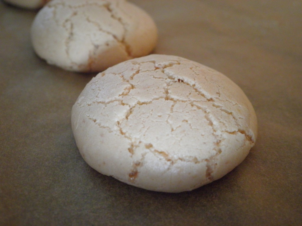 Hvordan laver man macarons? de revner fordi de har fået for høj varme