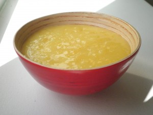 Hejmmelavet lemon curd der smager af dejlige citroner