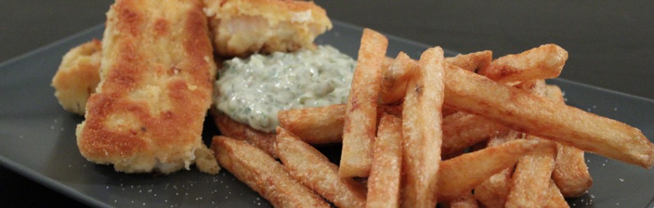 paneret lyssej med perfekte pomfritter og hjemmelavet tartare sauce